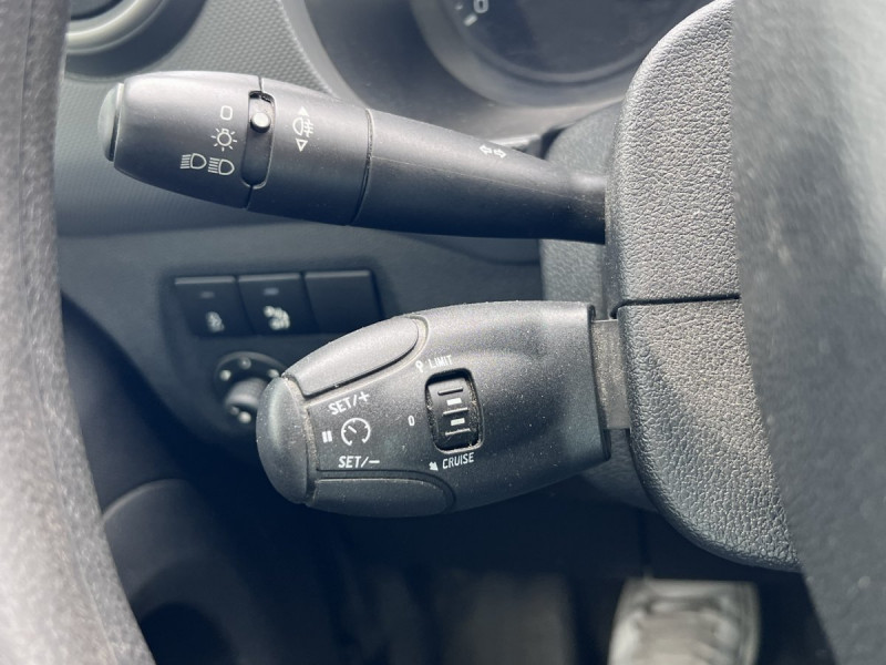 Photo 12 de l'offre de Citroën Berlingo (2) BlueHDi 100 BVM Club M à 9290€ chez Carlyss automobiles Vitré