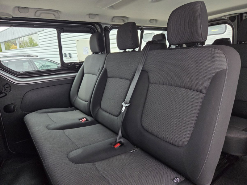Photo 6 de l'offre de Renault Trafic (3) Zen L2 dCi 120 S&S - 18 - 9 places à 24490€ chez Carlyss automobiles Vitré