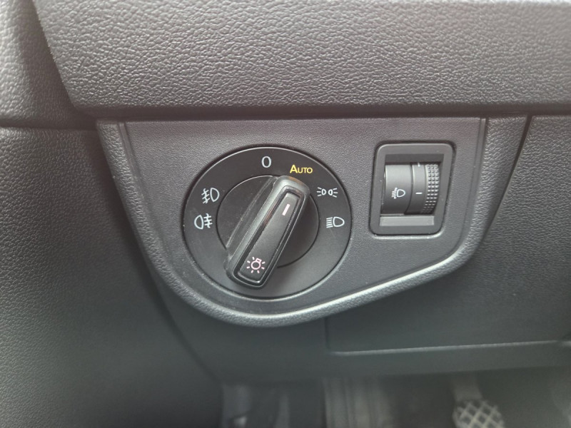 Photo 17 de l'offre de Volkswagen Polo (6) 1.0 TSI 95 Business à 12490€ chez Carlyss automobiles Vitré