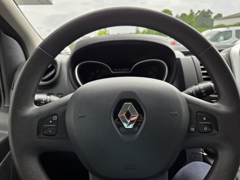 Photo 9 de l'offre de Renault Trafic (3) Zen L2 dCi 120 S&S - 18 - 9 places à 24490€ chez Carlyss automobiles Vitré