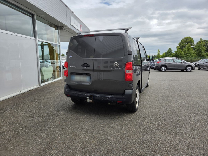 Photo 4 de l'offre de Citroën Jumpy (3) M BlueHDi 120 S&S 13325 HT (340 Nm) Club à 15990€ chez Carlyss automobiles Vitré