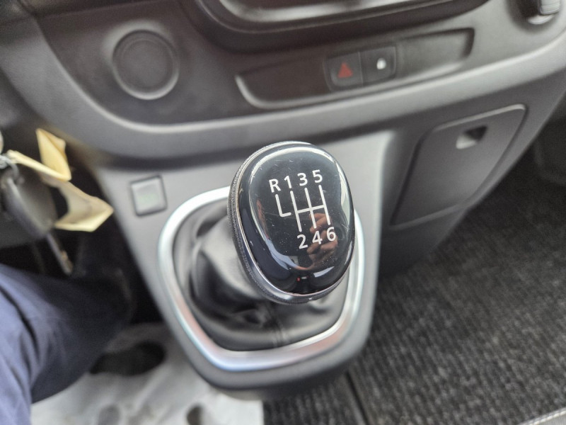 Photo 16 de l'offre de Renault Trafic (3) Fourgon Conf+ L1H1 1000 Ener dCi 120 à 19990€ chez Carlyss automobiles Vitré