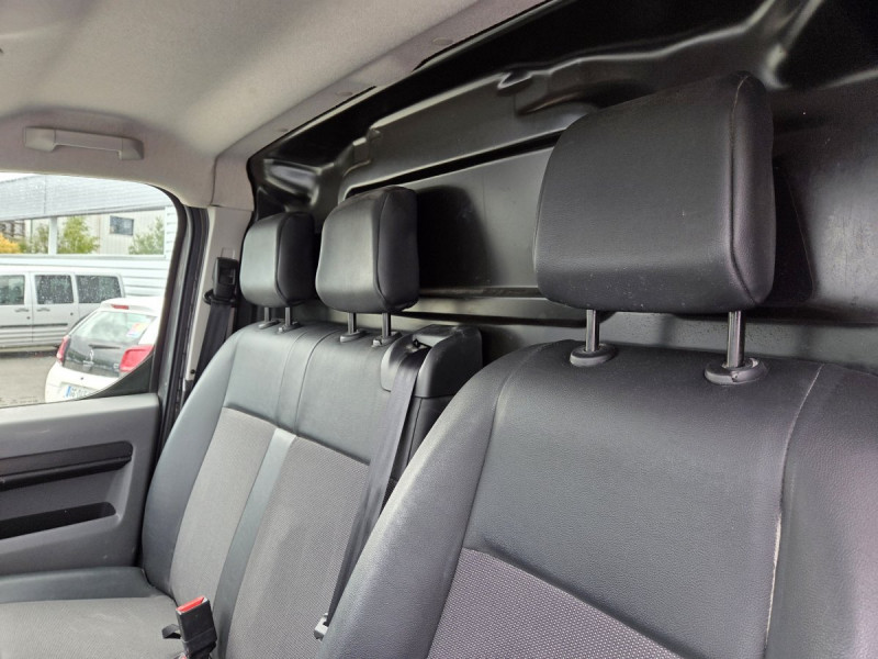 Photo 5 de l'offre de Citroën Jumpy (3) M BlueHDi 120 S&S 13325 HT (340 Nm) Club à 15990€ chez Carlyss automobiles Vitré