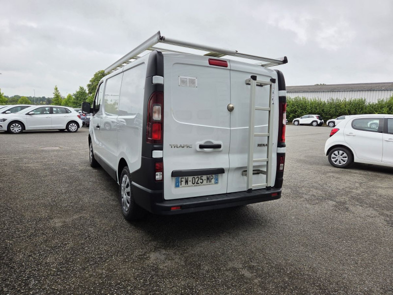 Photo 5 de l'offre de Renault Trafic (3) Fourgon Conf+ L1H1 1000 Ener dCi 120 à 19990€ chez Carlyss automobiles Vitré