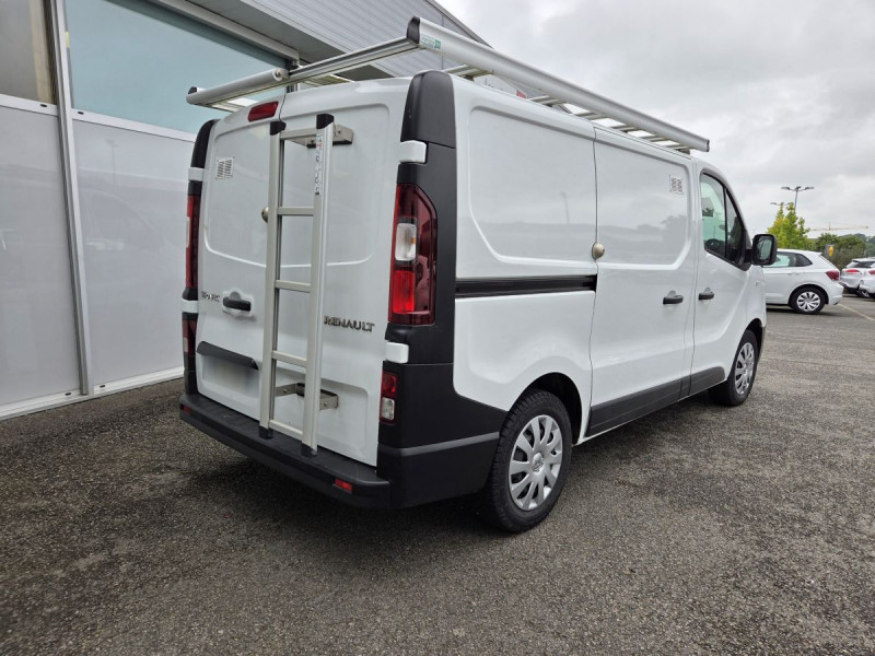 Photo 3 de l'offre de Renault Trafic (3) Fourgon Conf+ L1H1 1000 Ener dCi 120 à 19990€ chez Carlyss automobiles Vitré