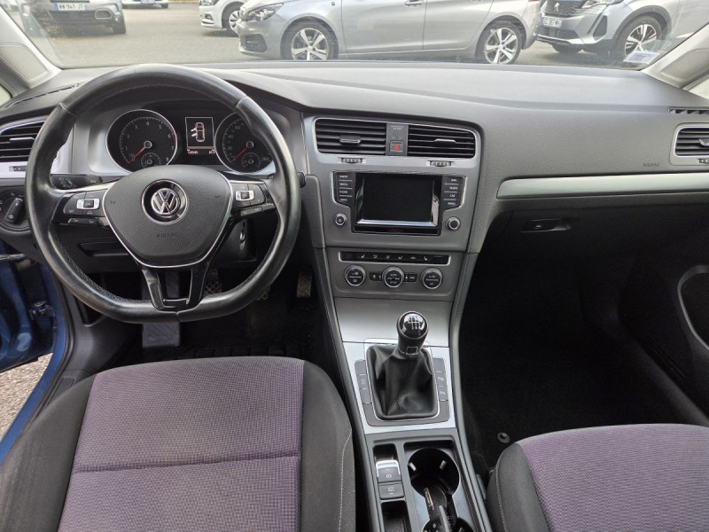 Photo 9 de l'offre de VOLKSWAGEN Golf (7) 1.2 TSI 105 BVM6 Confortline BMT à 10990€ chez Carlyss automobiles Vitré