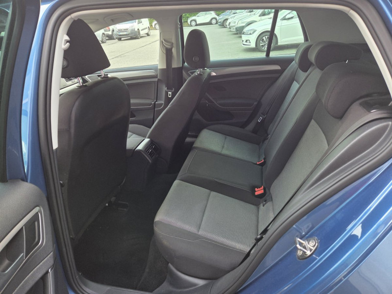 Photo 7 de l'offre de VOLKSWAGEN Golf (7) 1.2 TSI 105 BVM6 Confortline BMT à 10990€ chez Carlyss automobiles Vitré