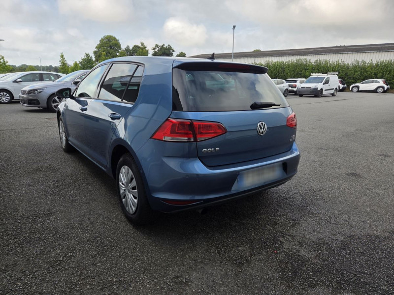 Photo 5 de l'offre de VOLKSWAGEN Golf (7) 1.2 TSI 105 BVM6 Confortline BMT à 10990€ chez Carlyss automobiles Vitré