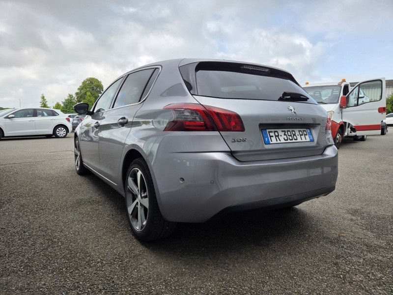 Photo 3 de l'offre de PEUGEOT 308 (2) BlueHDi 130 S&S Tech Edition à 11490€ chez Carlyss automobiles Vitré