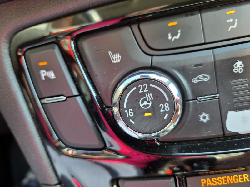 Photo 13 de l'offre de OPEL Mokka 1,6 CDTI 110 ch 4X2 ecoFLEX S/S Cosmo à 9990€ chez Carlyss automobiles Vitré