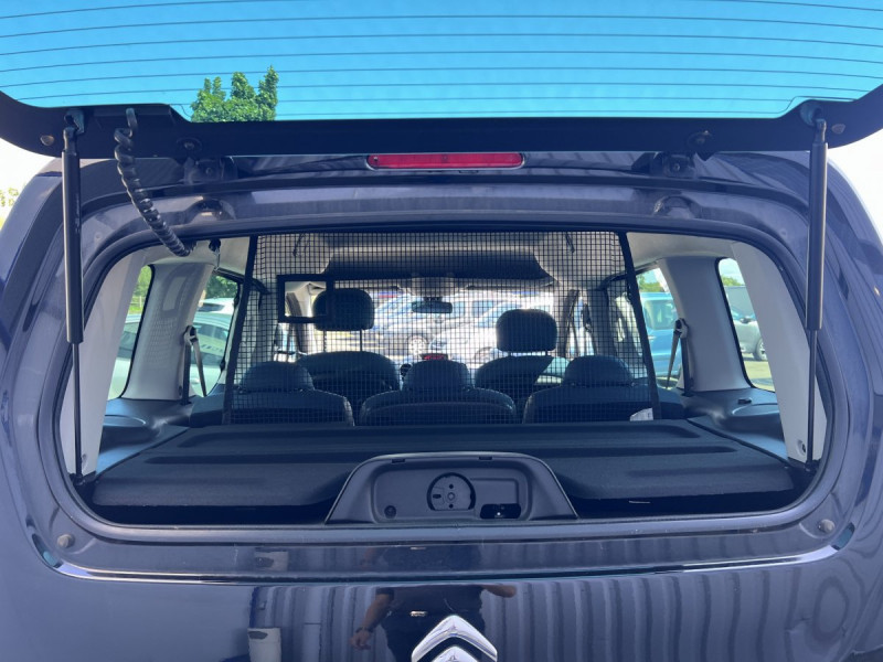 Photo 14 de l'offre de Citroën Berlingo Multispace (2) BlueHDi 100 S&S ETG6 Feel à 15790€ chez Carlyss automobiles Vitré