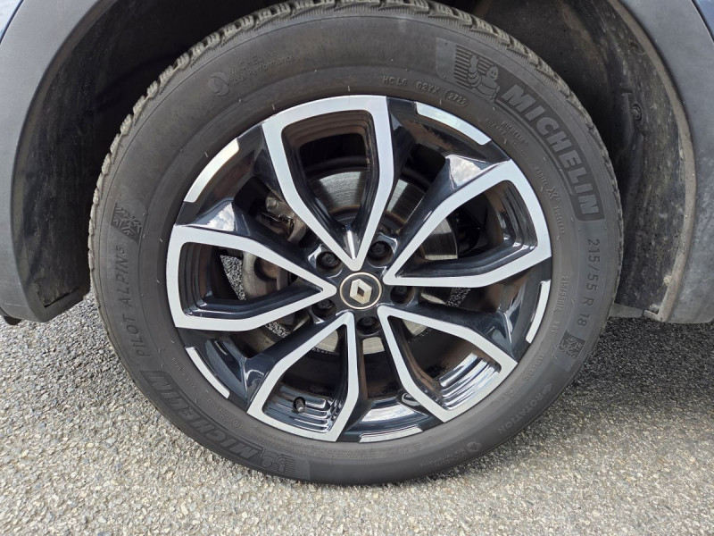 Photo 8 de l'offre de RENAULT Kadjar Intens TCe 140 EDC FAP - 21 à 20490€ chez Carlyss automobiles Vitré