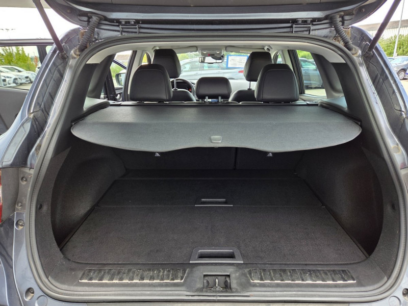 Photo 10 de l'offre de RENAULT Kadjar Intens TCe 140 EDC FAP - 21 à 20490€ chez Carlyss automobiles Vitré