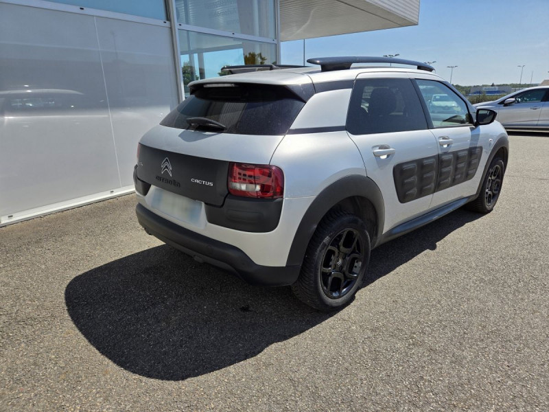 Photo 3 de l'offre de CITROEN C4 Cactus BlueHDi 100 BVM Shine à 9990€ chez Carlyss automobiles Vitré