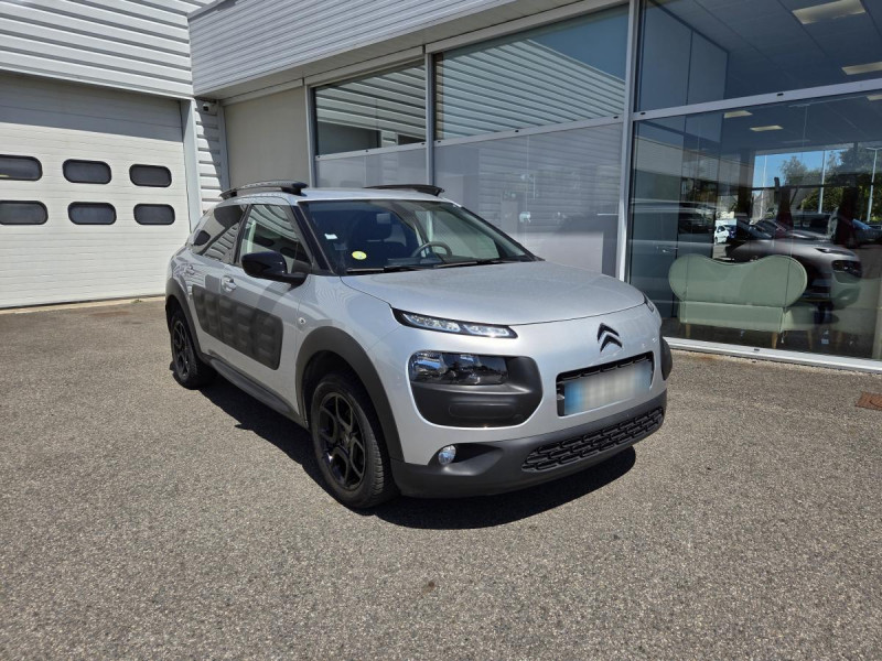 Photo 1 de l'offre de CITROEN C4 Cactus BlueHDi 100 BVM Shine à 9990€ chez Carlyss automobiles Vitré