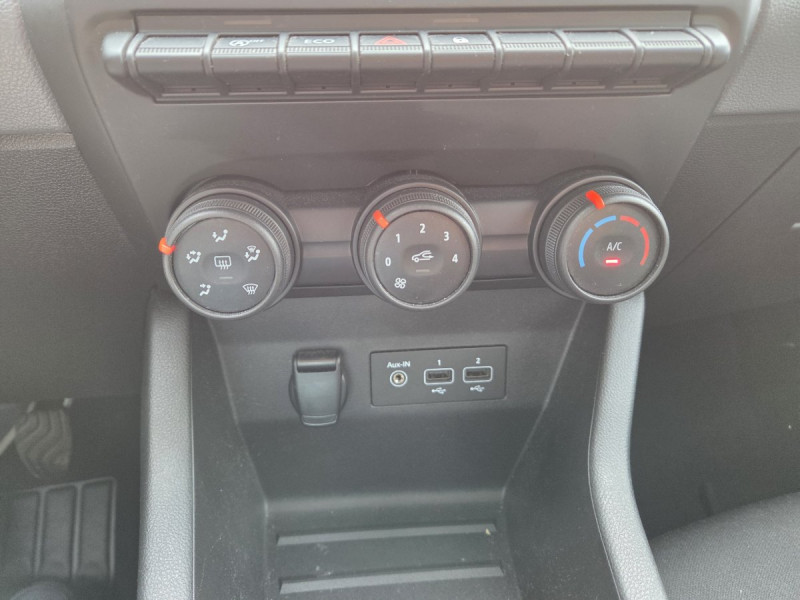 Photo 11 de l'offre de Renault Clio Société (5) Air Nav Blue dCi 85 à 10290€ chez Carlyss automobiles Vitré