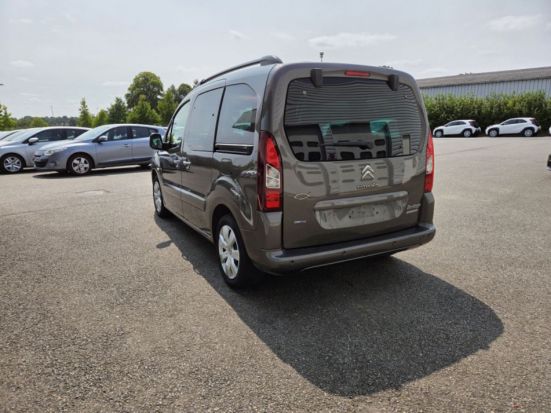 Photo 4 de l'offre de Citroën Berlingo Multispace (2) BlueHDi 100 BVM Feel à 11490€ chez Carlyss automobiles Vitré