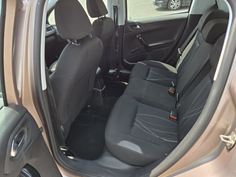 Photo 7 de l'offre de PEUGEOT 208 1.4 HDI ACTIVE à 8290€ chez Carlyss automobiles Vitré