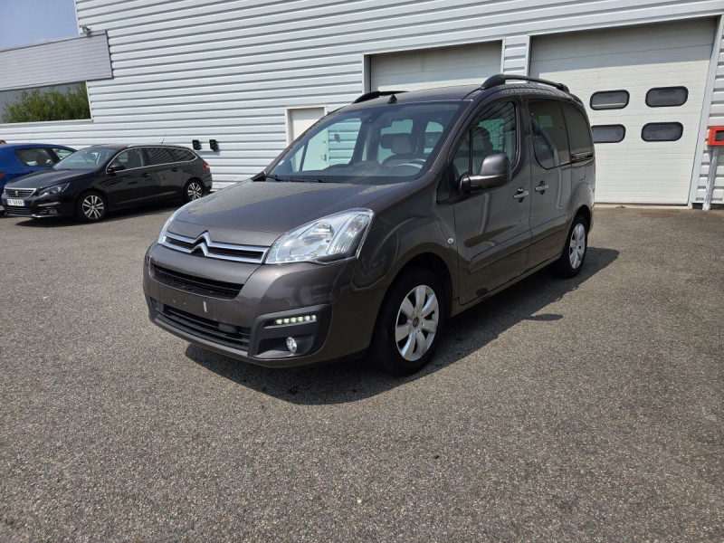 Photo 6 de l'offre de Citroën Berlingo Multispace (2) BlueHDi 100 BVM Feel à 11490€ chez Carlyss automobiles Vitré