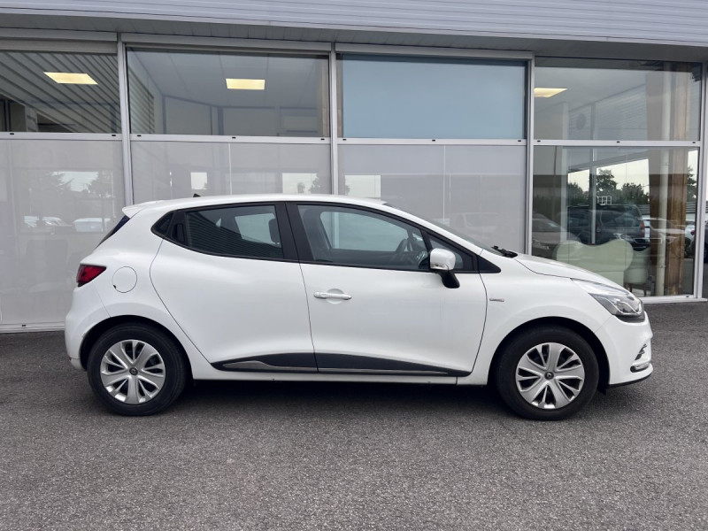 Photo 3 de l'offre de RENAULT Clio (4) Trend ENERGY Tce 75 E6C à 10990€ chez Carlyss automobiles Vitré