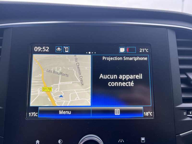 Photo 10 de l'offre de Renault Mégane Berline (4) Business Blue dCi 115 à 11790€ chez Carlyss automobiles Vitré