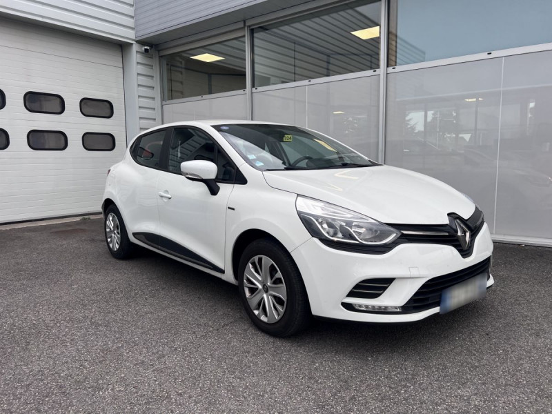Photo 1 de l'offre de RENAULT Clio (4) Trend ENERGY Tce 75 E6C à 10990€ chez Carlyss automobiles Vitré