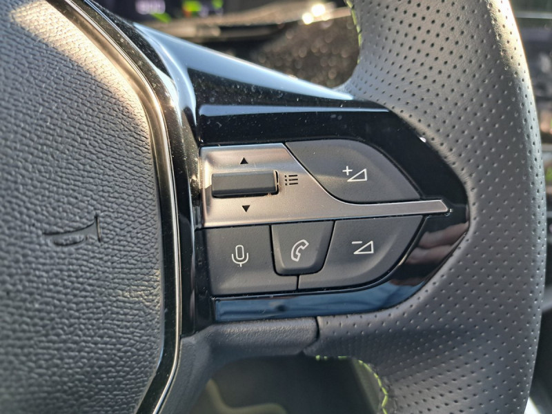Photo 22 de l'offre de Peugeot 308 SW (3) BlueHDi 130 EAT 8 GT à 26990€ chez Carlyss automobiles Vitré