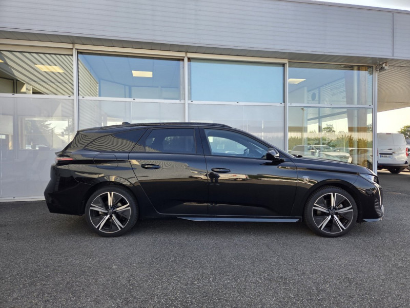 Photo 3 de l'offre de Peugeot 308 SW (3) BlueHDi 130 EAT 8 GT à 26990€ chez Carlyss automobiles Vitré