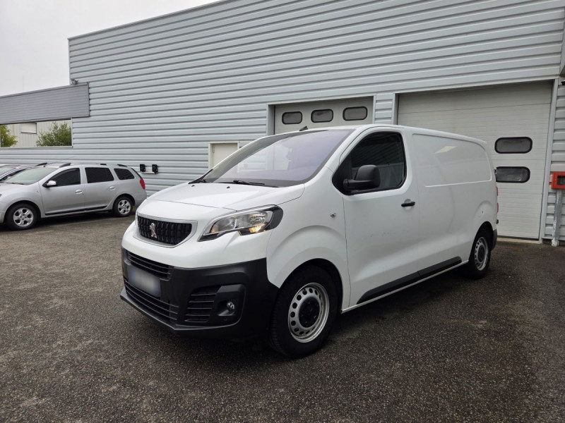 Photo 2 de l'offre de Peugeot Expert (3) 15825 euros HT BLUEHDI 150 S&S STANDARD Asphalt à 18990€ chez Carlyss automobiles Vitré