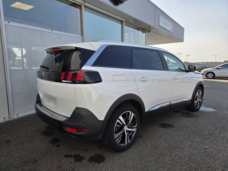 Photo 4 de l'offre de PEUGEOT 5008 (2) BlueHDi 130 S&S EAT8 ALLURE BUSINESS à 19790€ chez Carlyss automobiles Vitré