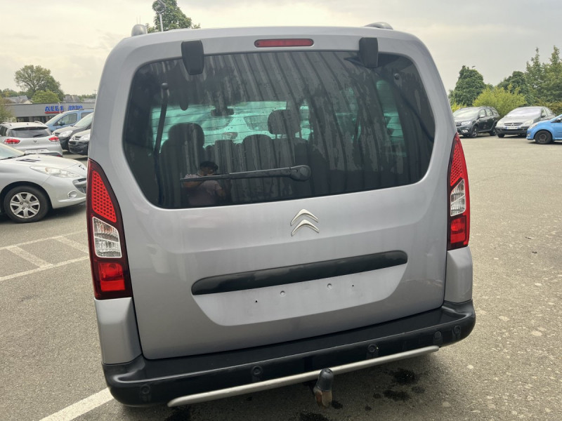 Photo 4 de l'offre de Citroën Berlingo Multispace (2) BlueHDi 120 S&S BVM6 Shine à 13990€ chez Carlyss automobiles Vitré