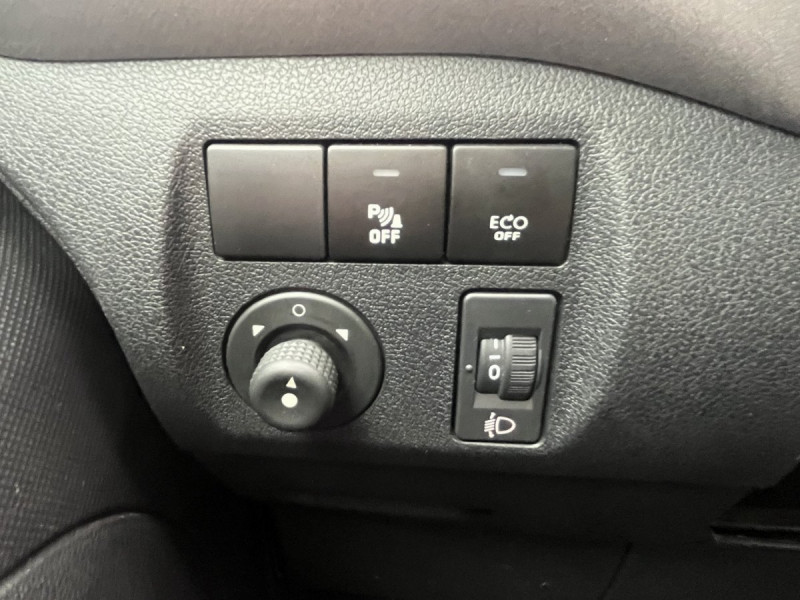 Photo 17 de l'offre de Citroën Berlingo Multispace (2) BlueHDi 120 S&S BVM6 Shine à 13990€ chez Carlyss automobiles Vitré