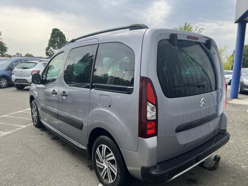 Photo 3 de l'offre de Citroën Berlingo Multispace (2) BlueHDi 120 S&S BVM6 Shine à 13990€ chez Carlyss automobiles Vitré