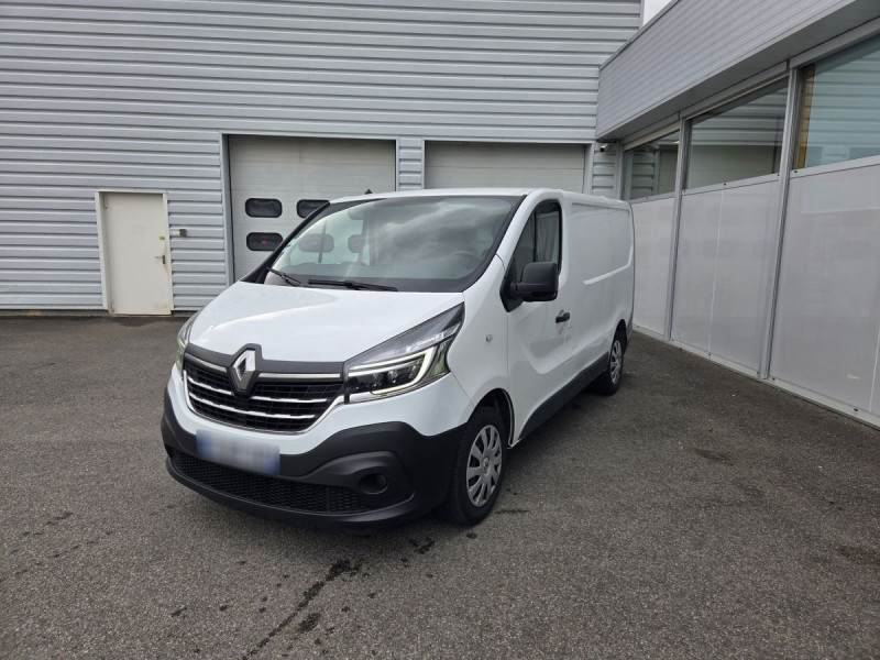 Photo 2 de l'offre de Renault Trafic (3) 13992 euros HT Fourgon Conf+ L1H1 1000 Ener dCi 120 à 16790€ chez Carlyss automobiles Vitré