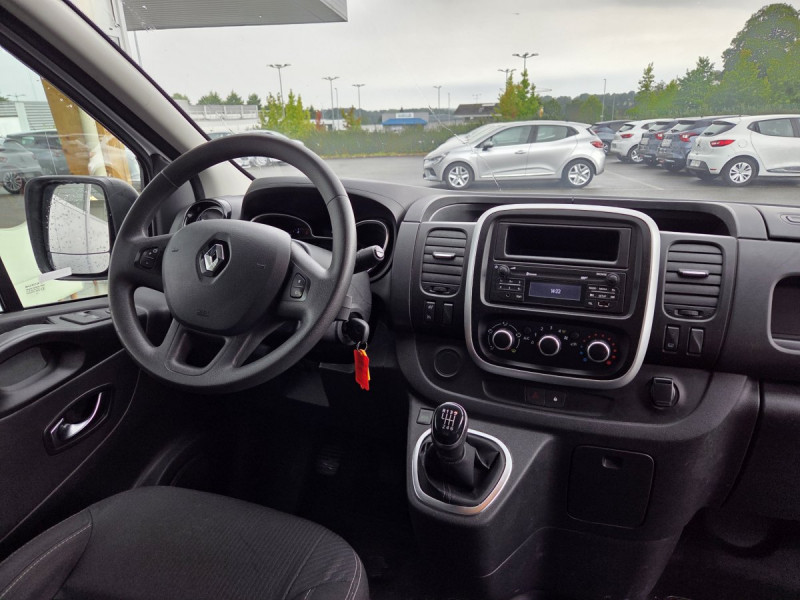 Photo 6 de l'offre de Renault Trafic (3) 13325 euros HT FG GCF L1H1 1000 dCi 120 à 15990€ chez Carlyss automobiles Vitré