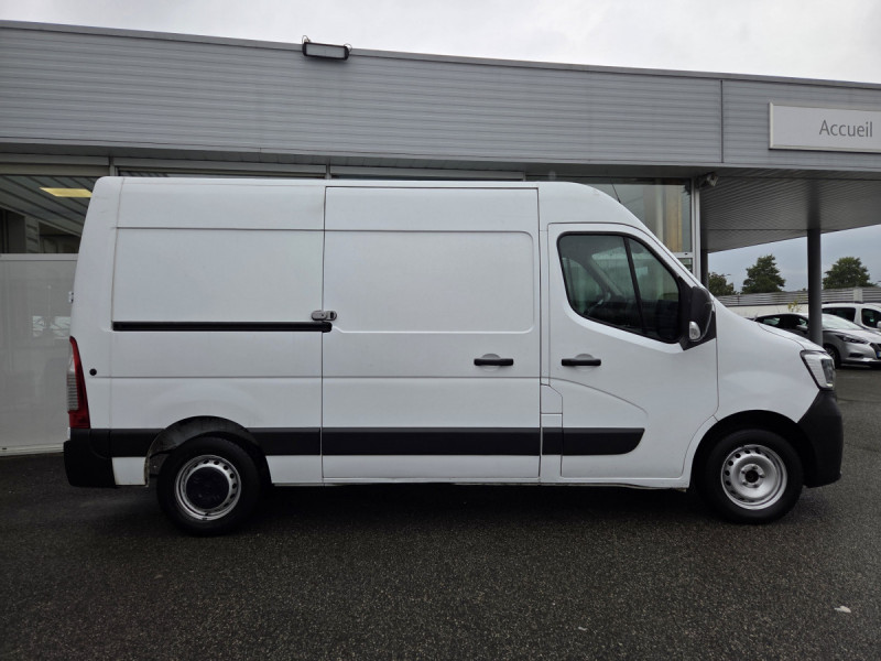 Photo 3 de l'offre de Renault Master (3) 19158 euros HT FG F3500 L2H2 Blue dCi 135 à 22990€ chez Carlyss automobiles Vitré