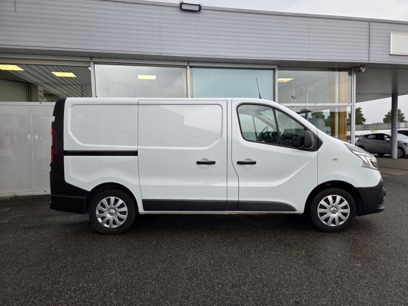 Photo 3 de l'offre de Renault Trafic (3) 13325 euros HT FG GCF L1H1 1000 dCi 120 à 15990€ chez Carlyss automobiles Vitré
