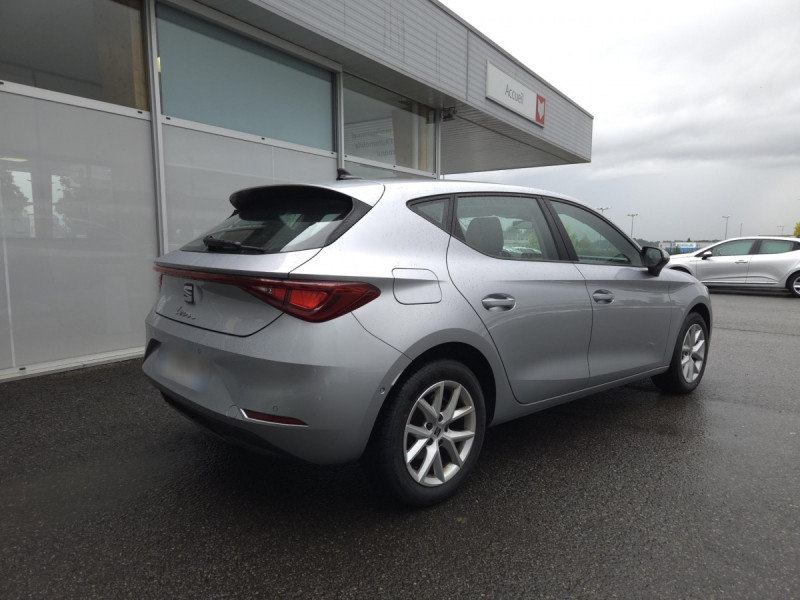 Photo 4 de l'offre de Seat Leon (4) 1.0 TSI 110 S&S Style à 17290€ chez Carlyss automobiles Vitré