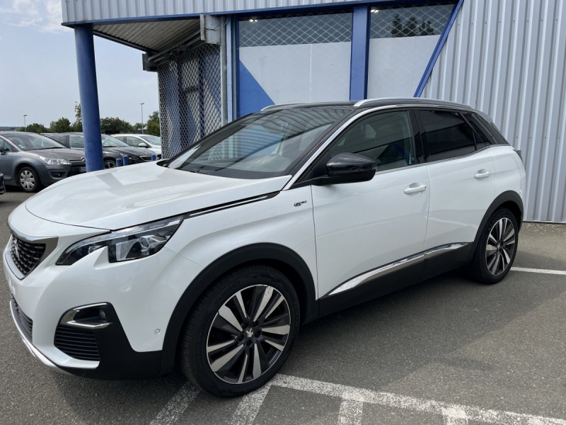 Photo 2 de l'offre de PEUGEOT 3008 (2) BlueHDi 180 S&S EAT8 GT à 22490€ chez Carlyss automobiles Vitré