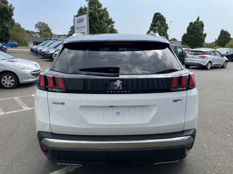 Photo 4 de l'offre de PEUGEOT 3008 (2) BlueHDi 180 S&S EAT8 GT à 22490€ chez Carlyss automobiles Vitré