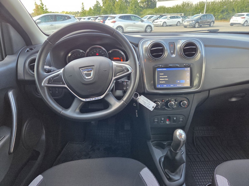 Photo 5 de l'offre de Dacia Logan MCV (2) Stepway TCe 90 E6C à 10490€ chez Carlyss automobiles Vitré