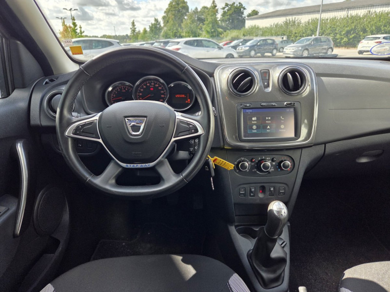 Photo 7 de l'offre de Dacia Sandero (2) Stepway Blue dCi 95 à 9490€ chez Carlyss automobiles Vitré