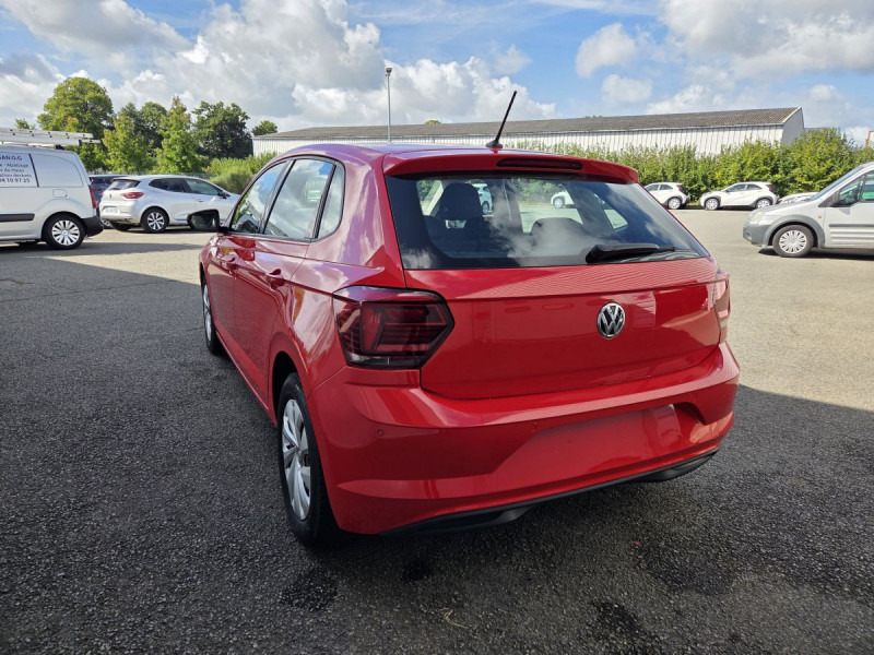 Photo 3 de l'offre de Volkswagen Polo (6) 1.0 80 Lounge à 12490€ chez Carlyss automobiles Vitré