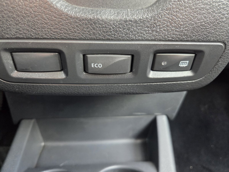 Photo 14 de l'offre de Dacia Lodgy 7 Places Silver Line 1.6 SCE 100 -18 à 10490€ chez Carlyss automobiles Vitré