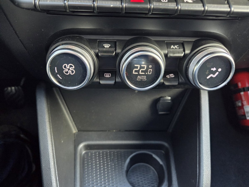 Photo 12 de l'offre de DACIA Duster (2) Confort dCi 110 4x2 à 11990€ chez Carlyss automobiles Vitré