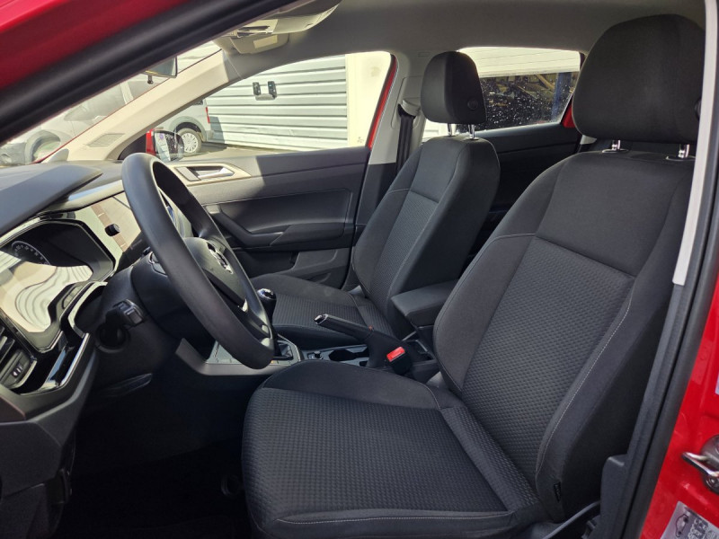 Photo 6 de l'offre de Volkswagen Polo (6) 1.0 80 Lounge à 12490€ chez Carlyss automobiles Vitré
