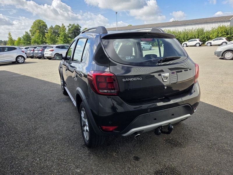 Photo 3 de l'offre de Dacia Sandero (2) Stepway Blue dCi 95 à 9490€ chez Carlyss automobiles Vitré