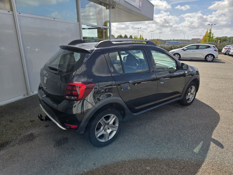 Photo 4 de l'offre de Dacia Sandero (2) Stepway Blue dCi 95 à 9490€ chez Carlyss automobiles Vitré
