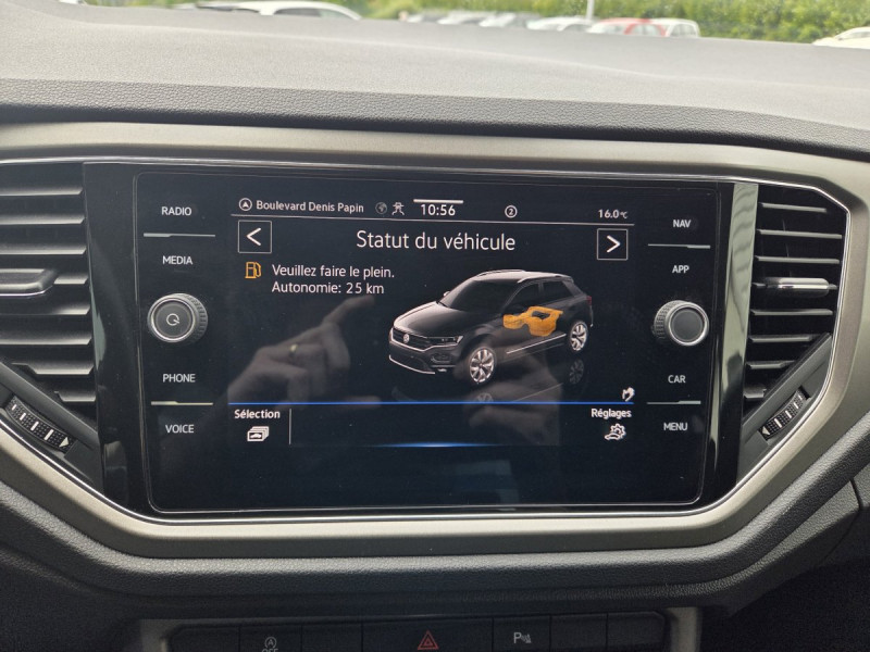 Photo 17 de l'offre de VOLKSWAGEN T-Roc 2.0 TDI 150 LOUNGE BUSINESS DSG7 à 19990€ chez Carlyss automobiles Vitré