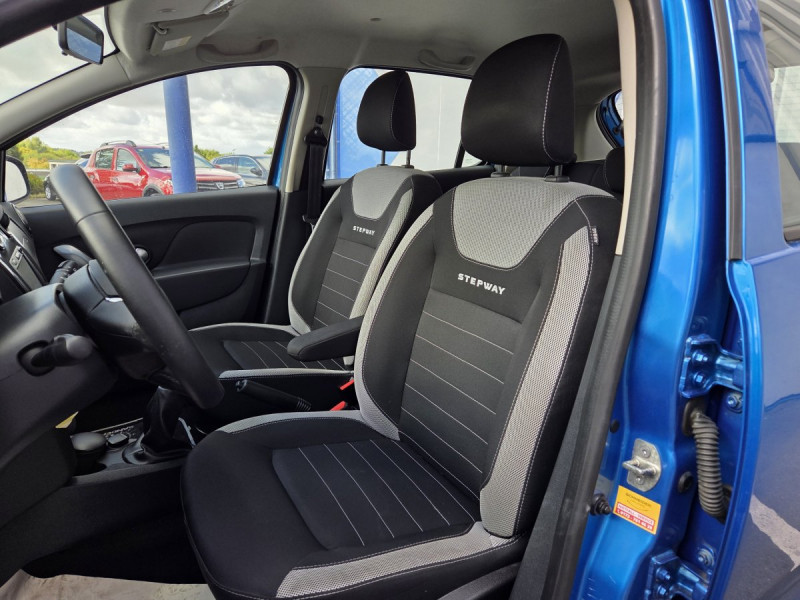 Photo 5 de l'offre de Dacia Sandero (2) Urban Stepway TCe 90 E6 à 10490€ chez Carlyss automobiles Vitré